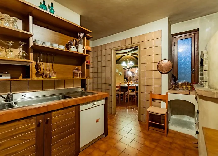 Near Arona Villa Dormelletto